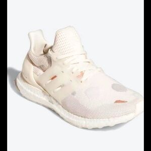 Adidas Women's Ultraboost 1.0 DNA Size 9 White multi Running Sneakers